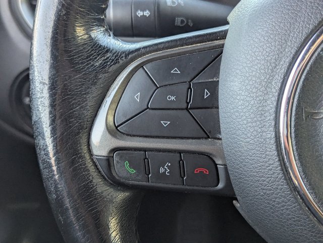 Used 2020 Jeep Renegade Altitude image 19