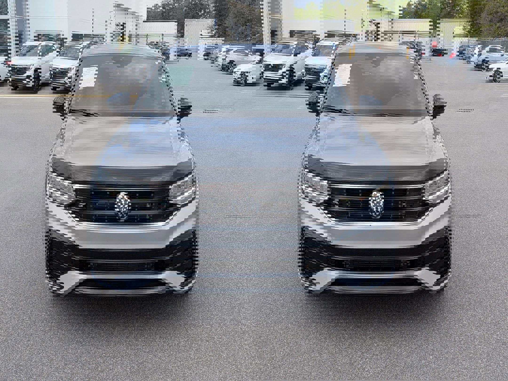 Used 2024 Volkswagen Tiguan SE R-Line image 8