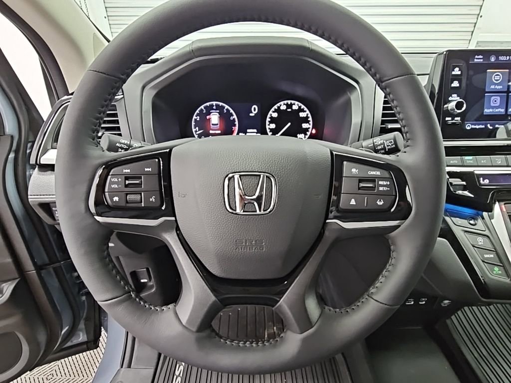 New 2026 Honda Odyssey Touring image 25