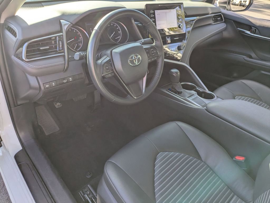 Used 2024 Toyota Camry SE image 17