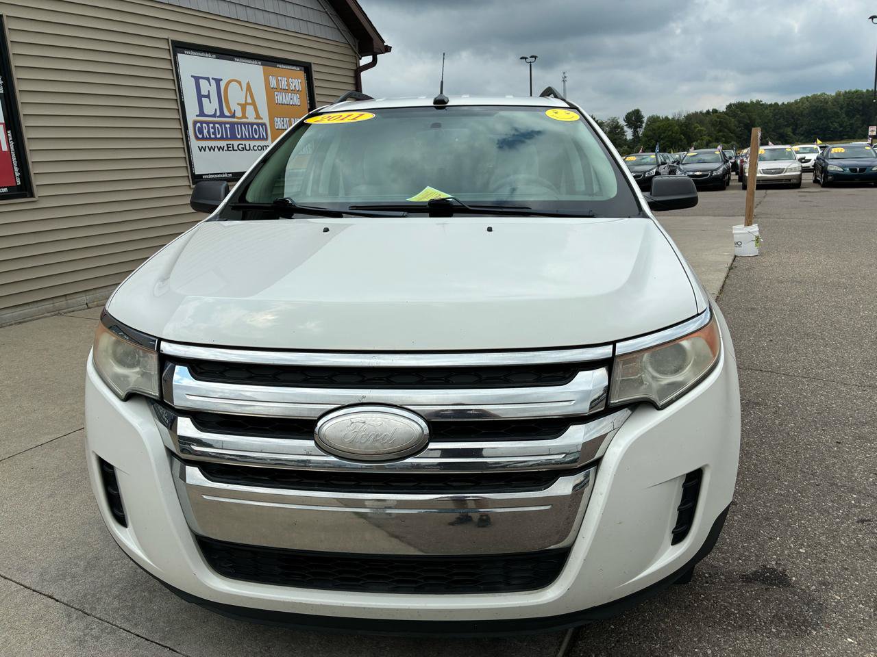 Used 2011 Ford Edge SE w/ 101A Rapid Spec Order Code FWD image 2