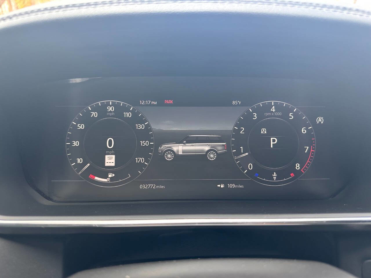 Used 2019 Land Rover Range Rover Long Wheelbase Supercharged image 15