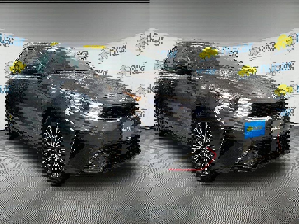 Used 2023 Kia Forte GT-Line w/ GT-Line Premium Package image 1