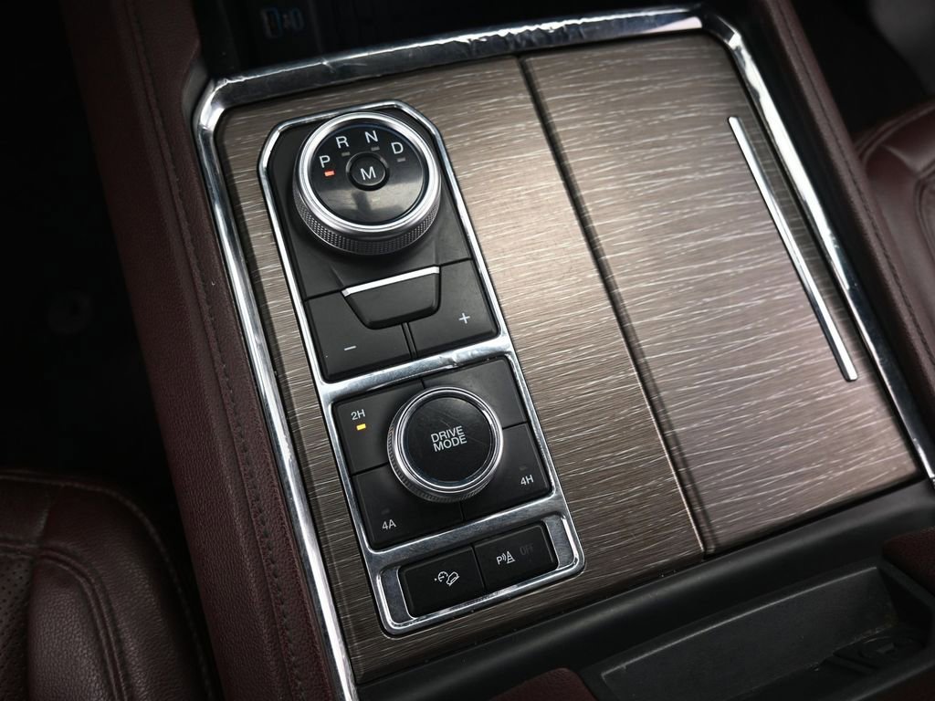 Used 2024 Ford Expedition Limited image 17