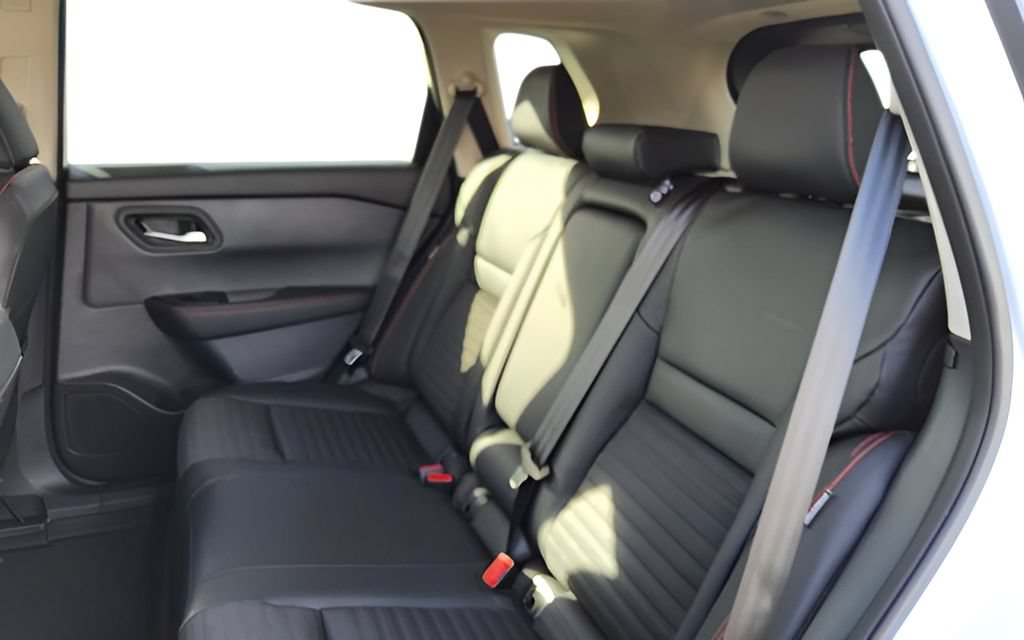 New 2026 Nissan Rogue SV AWD/4WD image 23