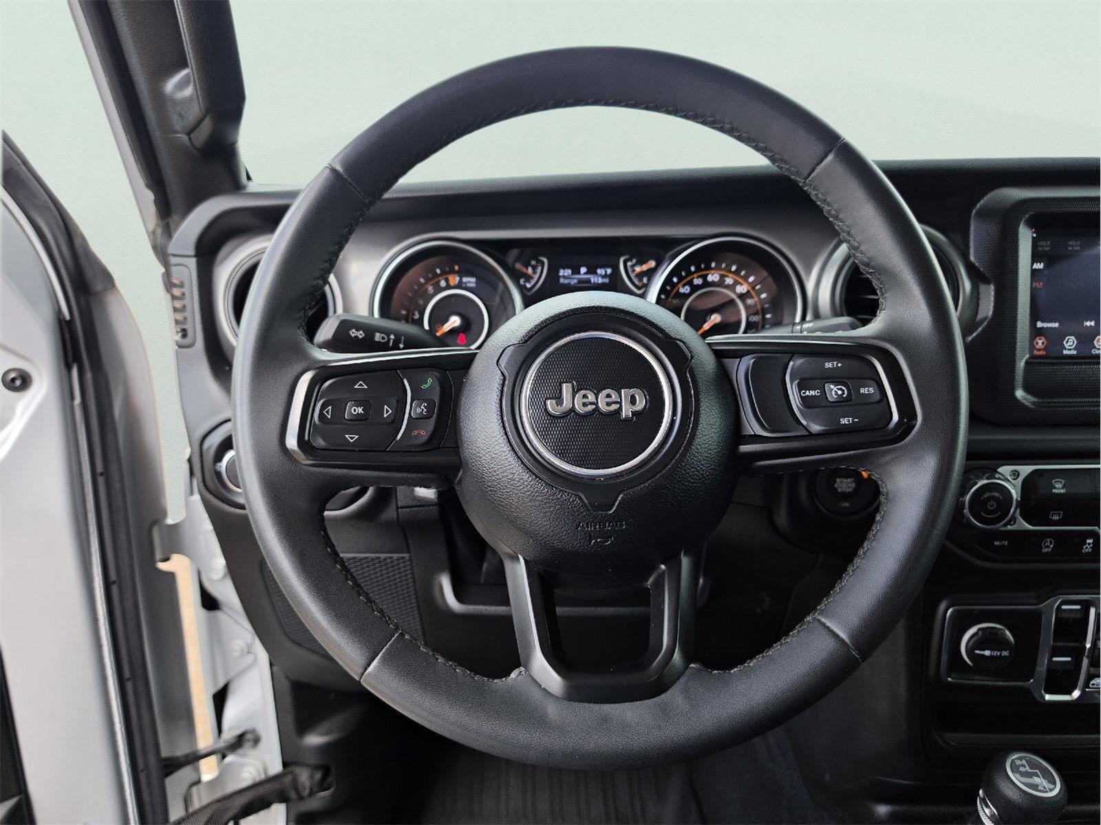 Used 2023 Jeep Gladiator Sport AWD/4WD image 22