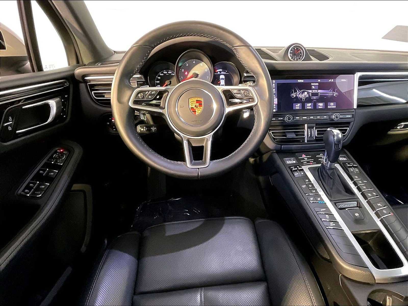 Certified 2021 Porsche Macan S AWD/4WD image 13