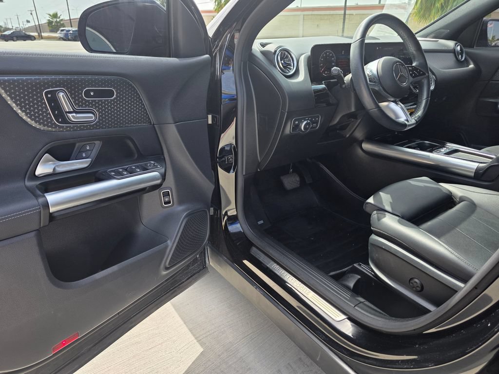 Used 2024 Mercedes-Benz GLA 250 image 11