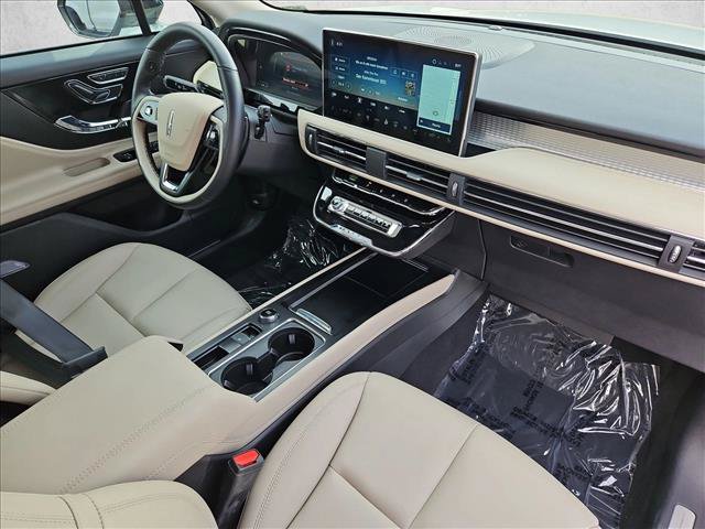 Used 2026 Lincoln Corsair Premiere FWD image 28