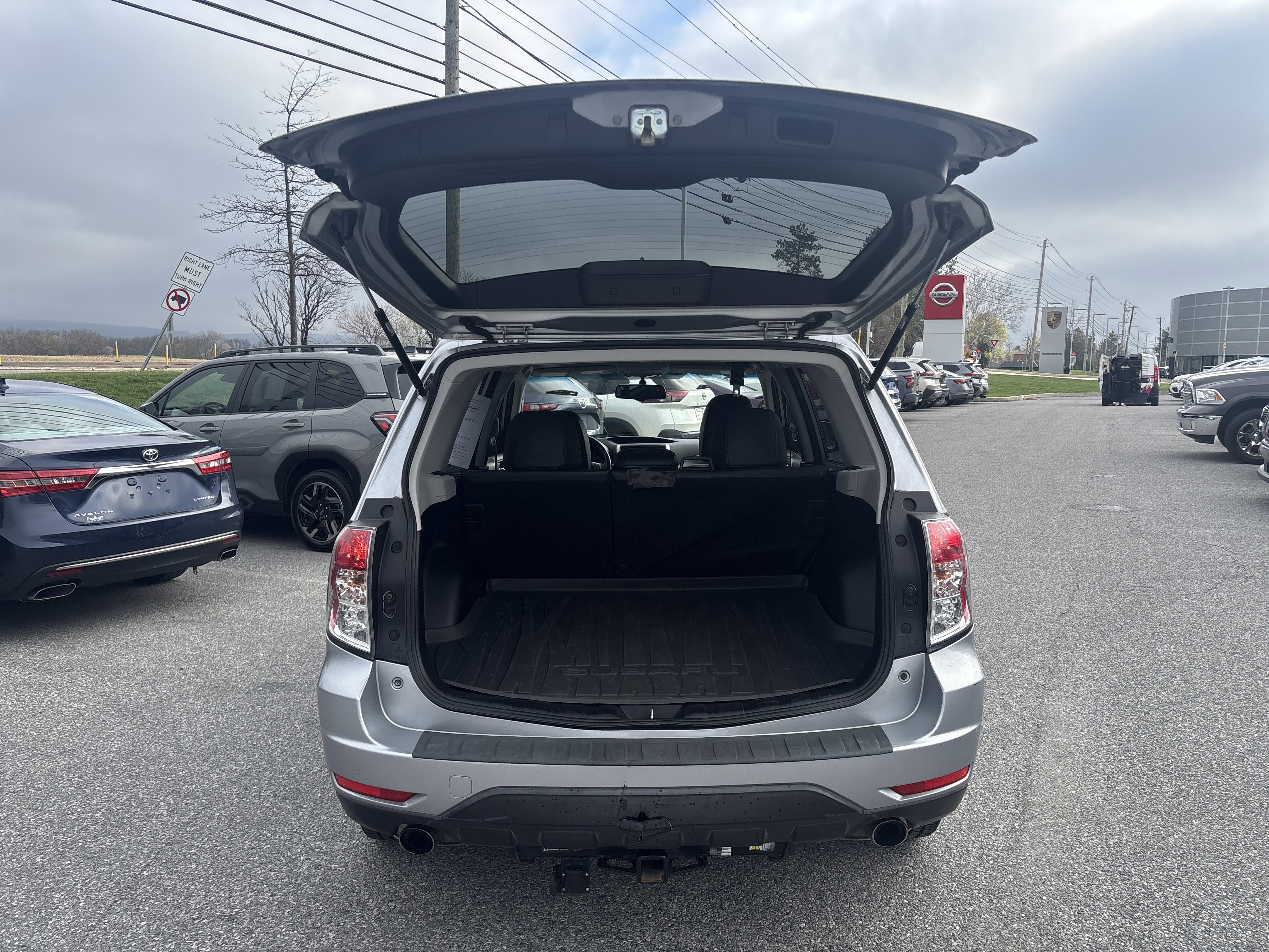 Used 2013 Subaru Forester 2.5X Limited AWD/4WD image 9