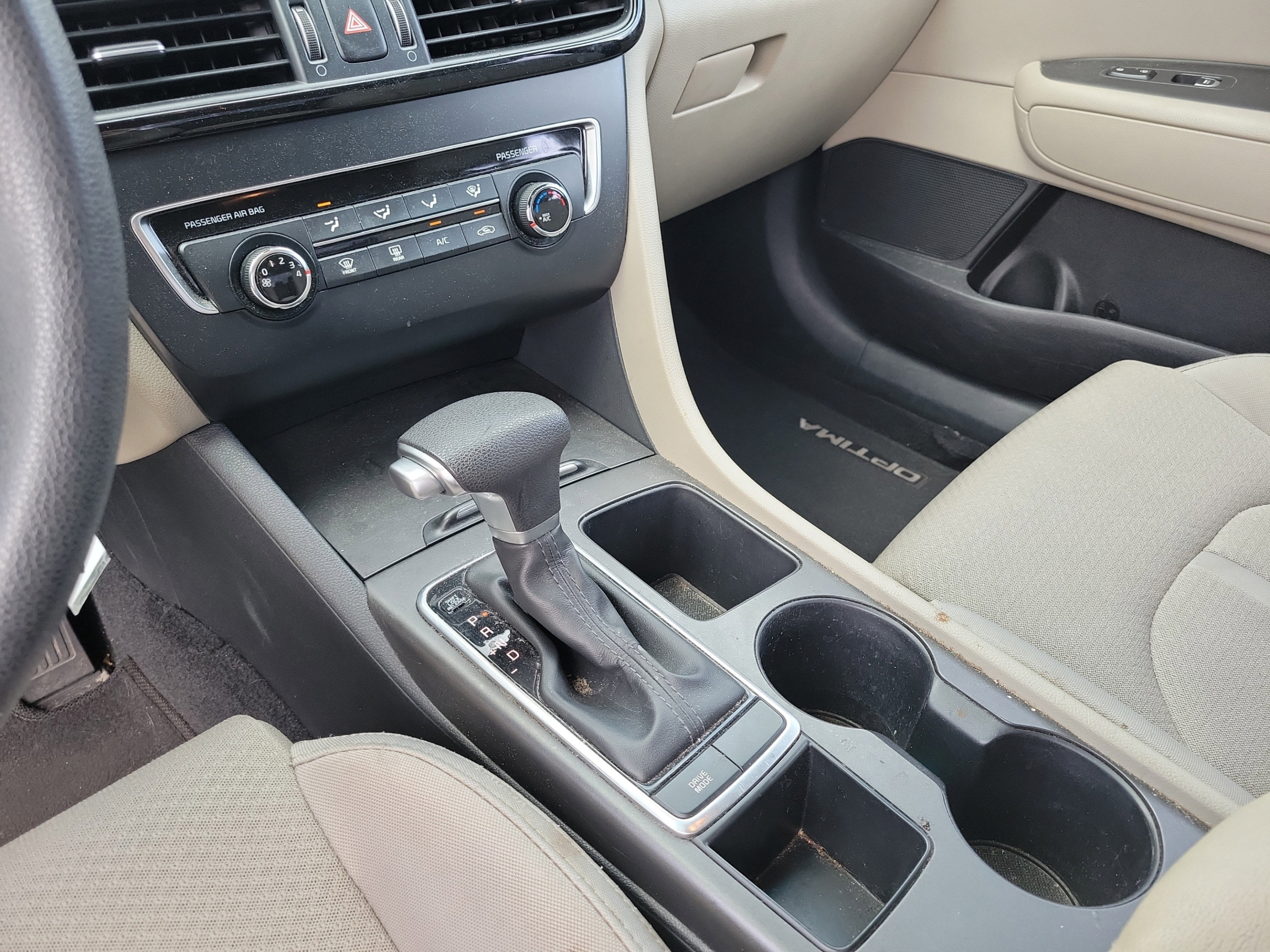 Used 2017 Kia Optima LX w/ Driver Convenience Package FWD image 19