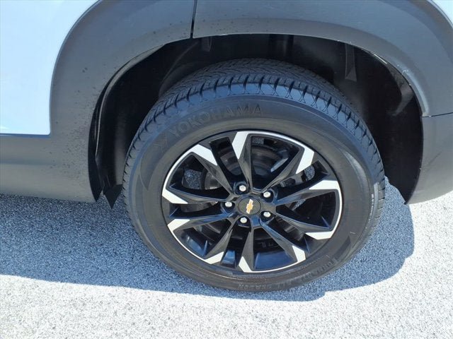 Used 2023 Chevrolet TrailBlazer LT AWD/4WD image 4