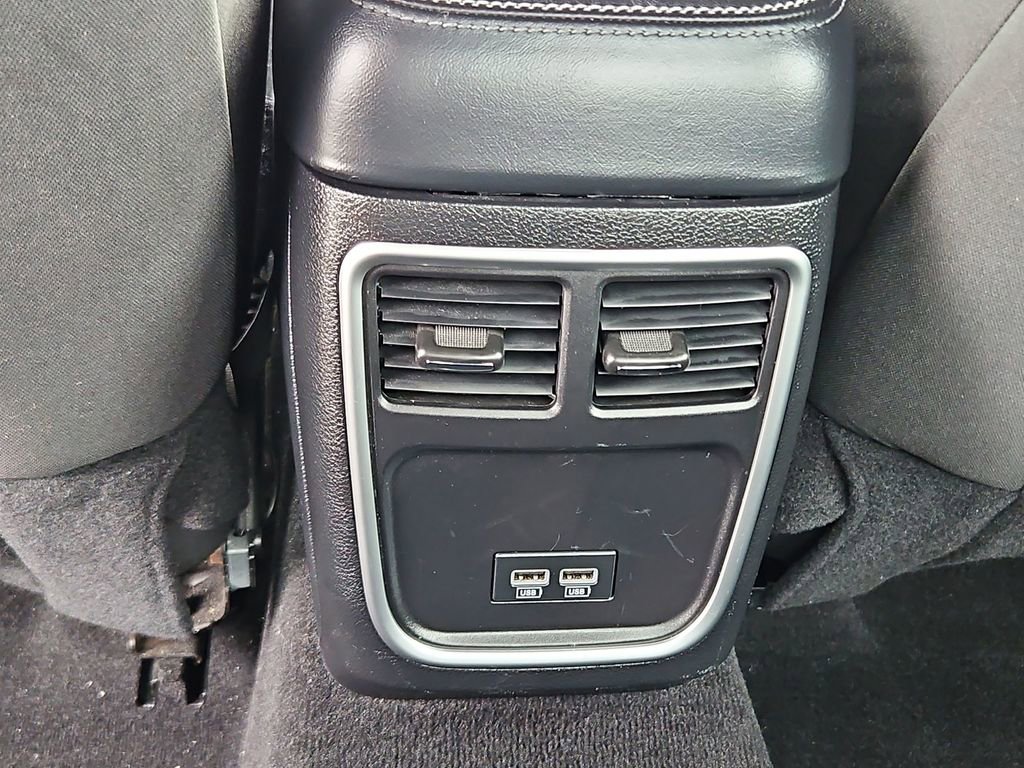 Used 2020 Dodge Charger SXT RWD image 25