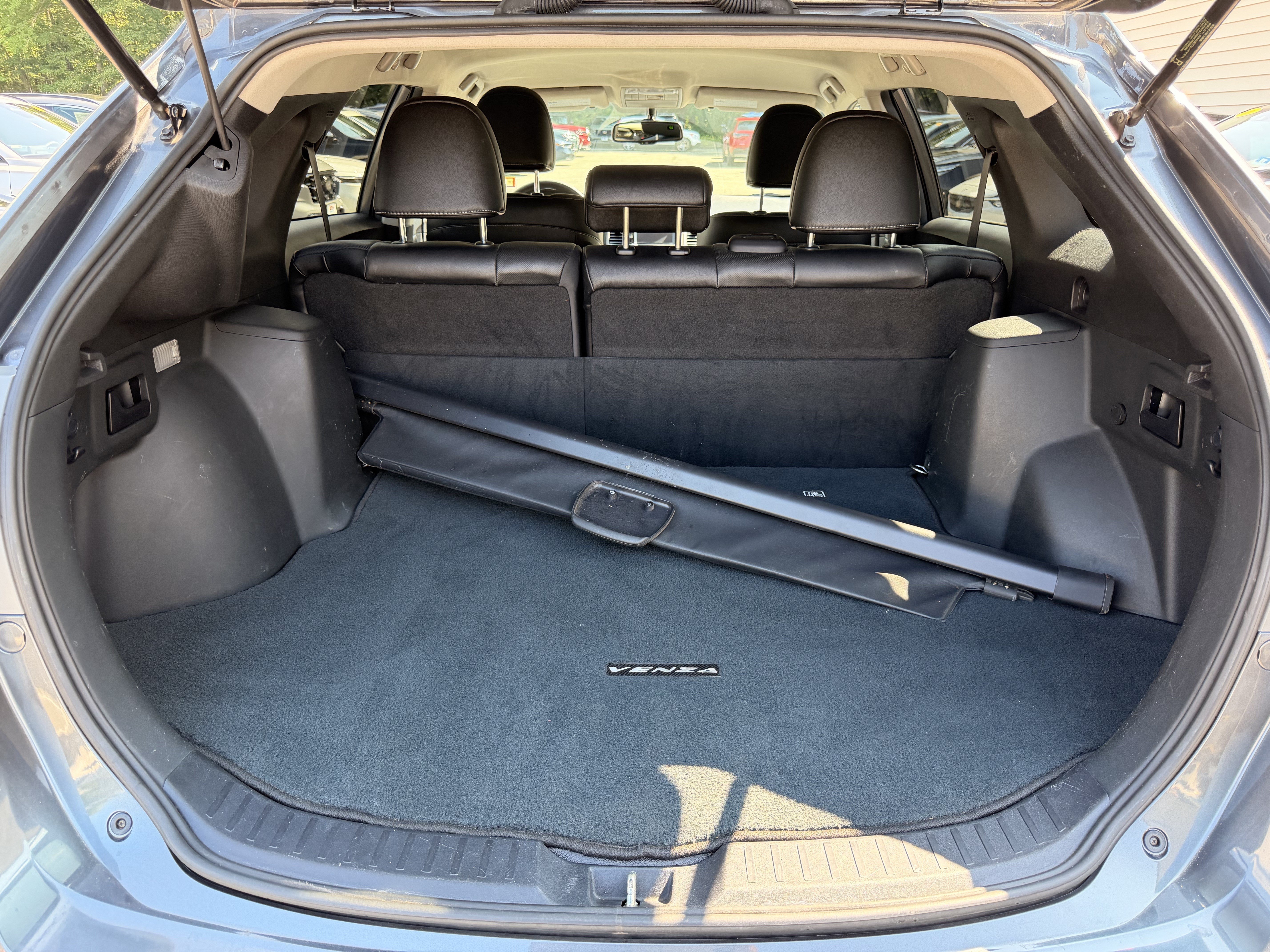 Used 2013 Toyota Venza XLE FWD image 32