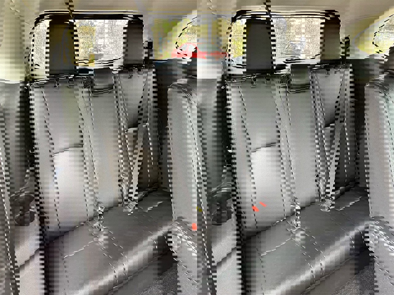 Used 2023 Toyota Highlander Limited image 26