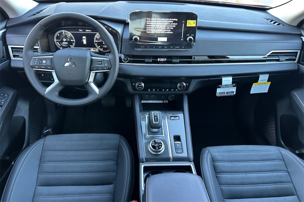 New 2025 Mitsubishi Outlander SE image 14