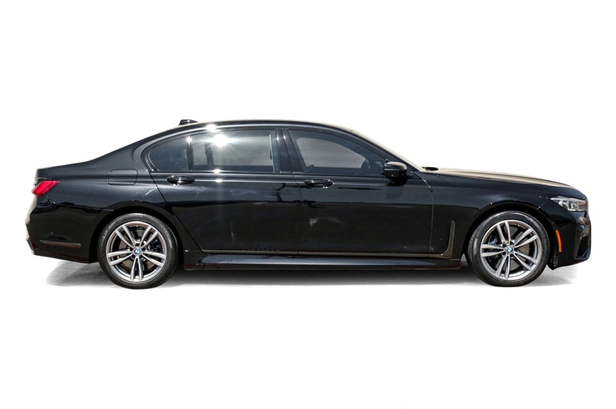 Used 2020 BMW 750i xDrive w/ Executive Package AWD/4WD image 7