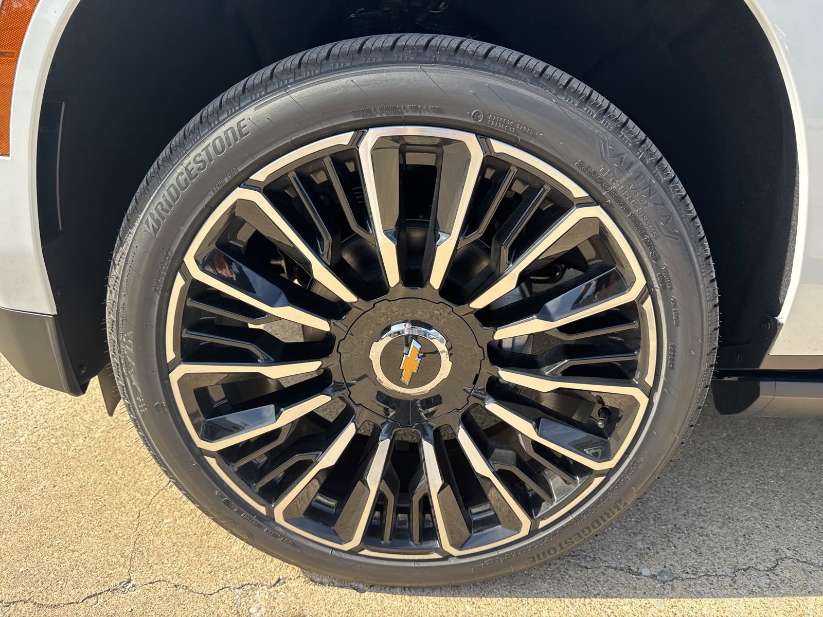 New 2026 Chevrolet Tahoe High Country AWD/4WD image 9