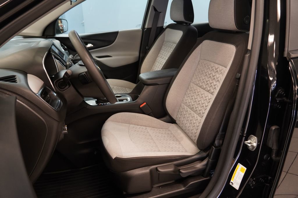 Certified 2023 Chevrolet Equinox LS image 3