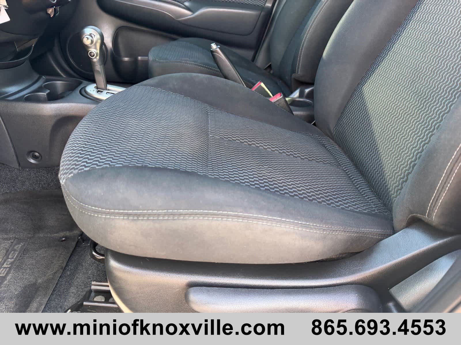 Used 2014 Nissan Versa Note SV FWD image 11