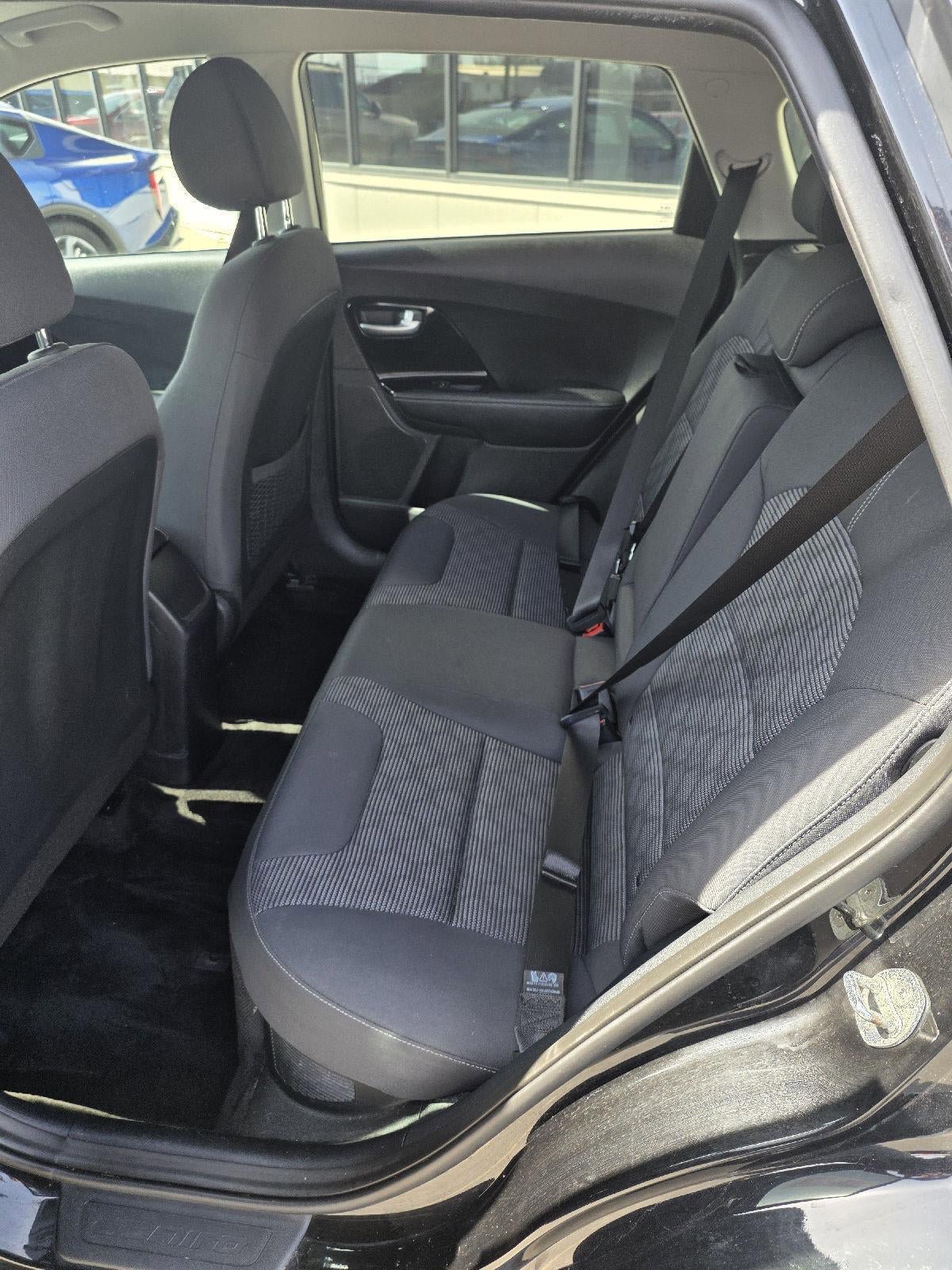 Certified 2022 Kia Niro LXS image 11