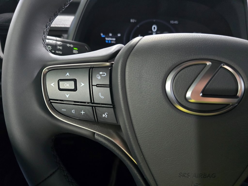 New 2025 Lexus UX 300h FWD image 15