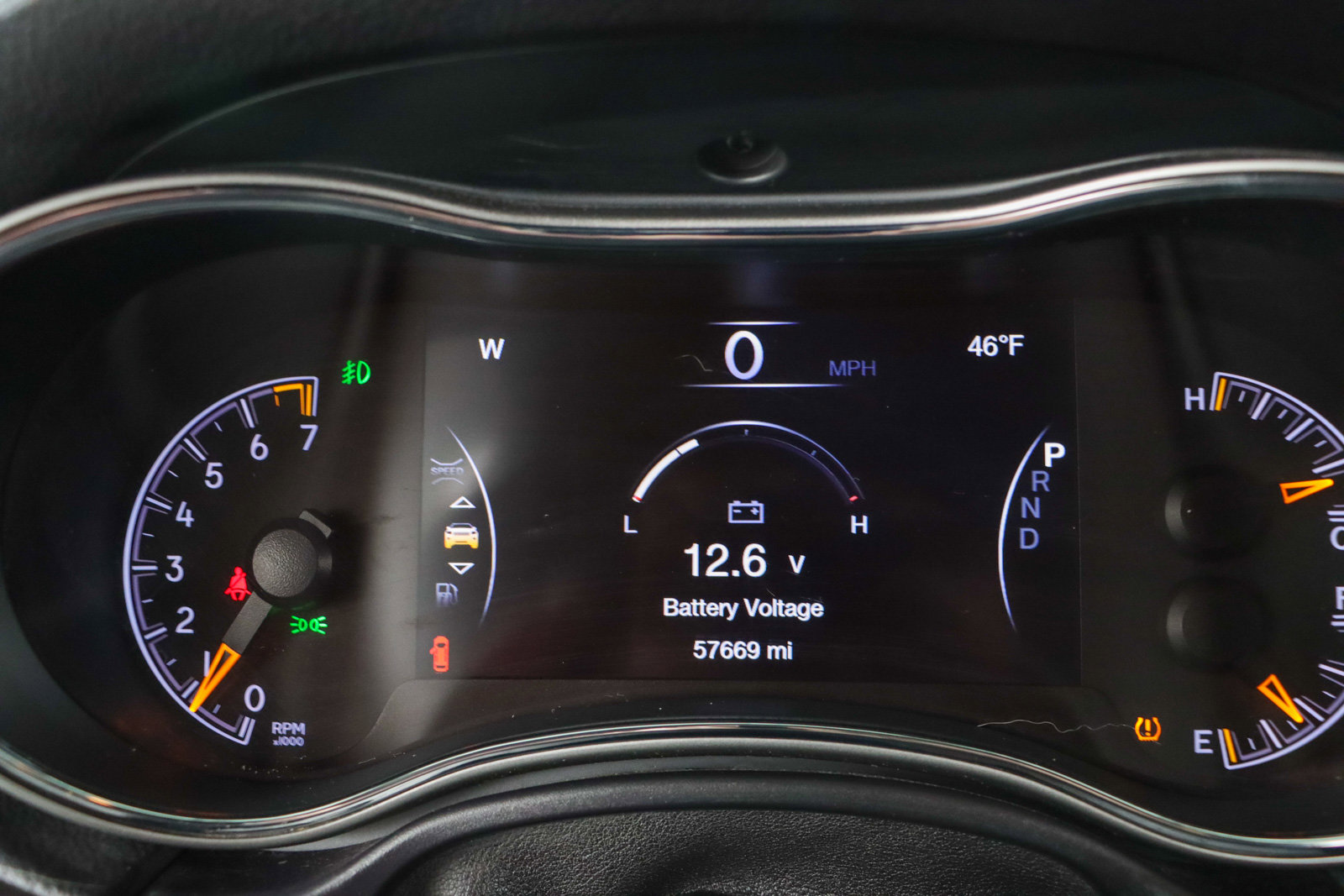 Used 2018 Jeep Grand Cherokee Altitude image 15