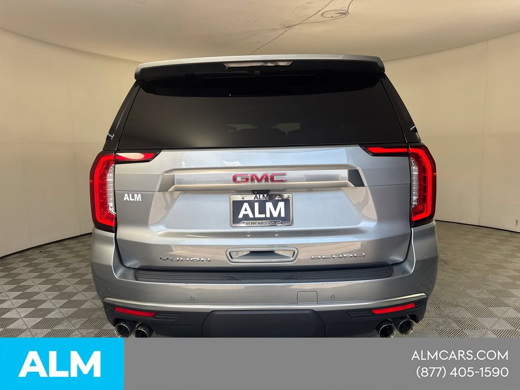 Used 2024 GMC Yukon Denali w/ Advanced Technology Package AWD/4WD image 8