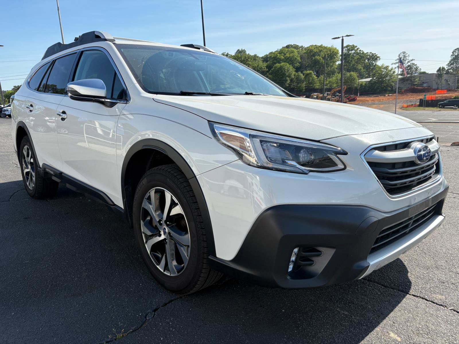 Used 2020 Subaru Outback Touring w/ Popular Package #2 AWD/4WD image 3