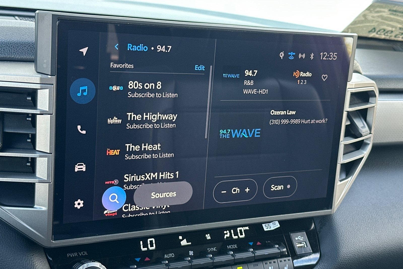 Certified 2025 Toyota Tundra Limited AWD/4WD image 16