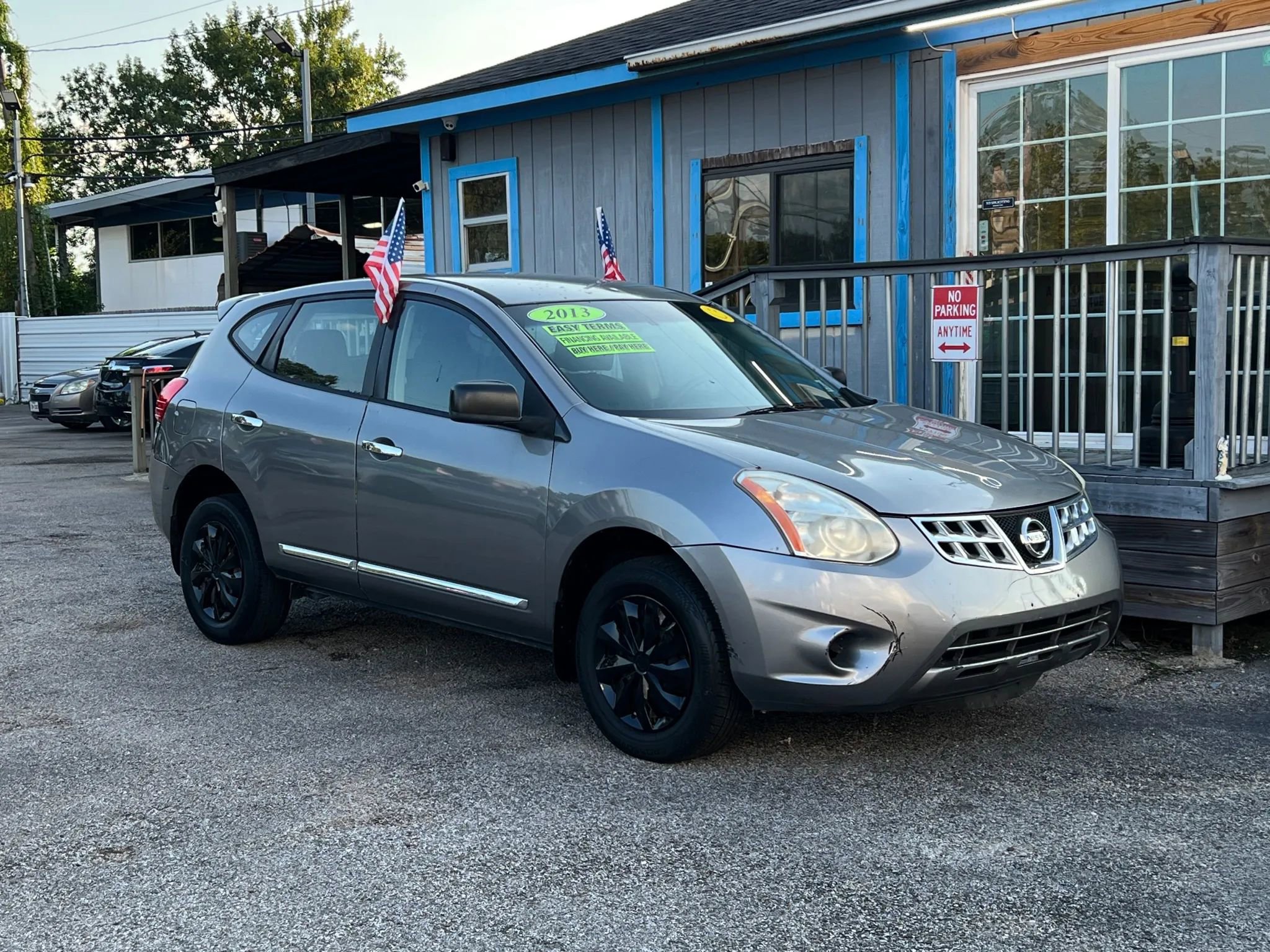 Used 2013 Nissan Rogue S image 4