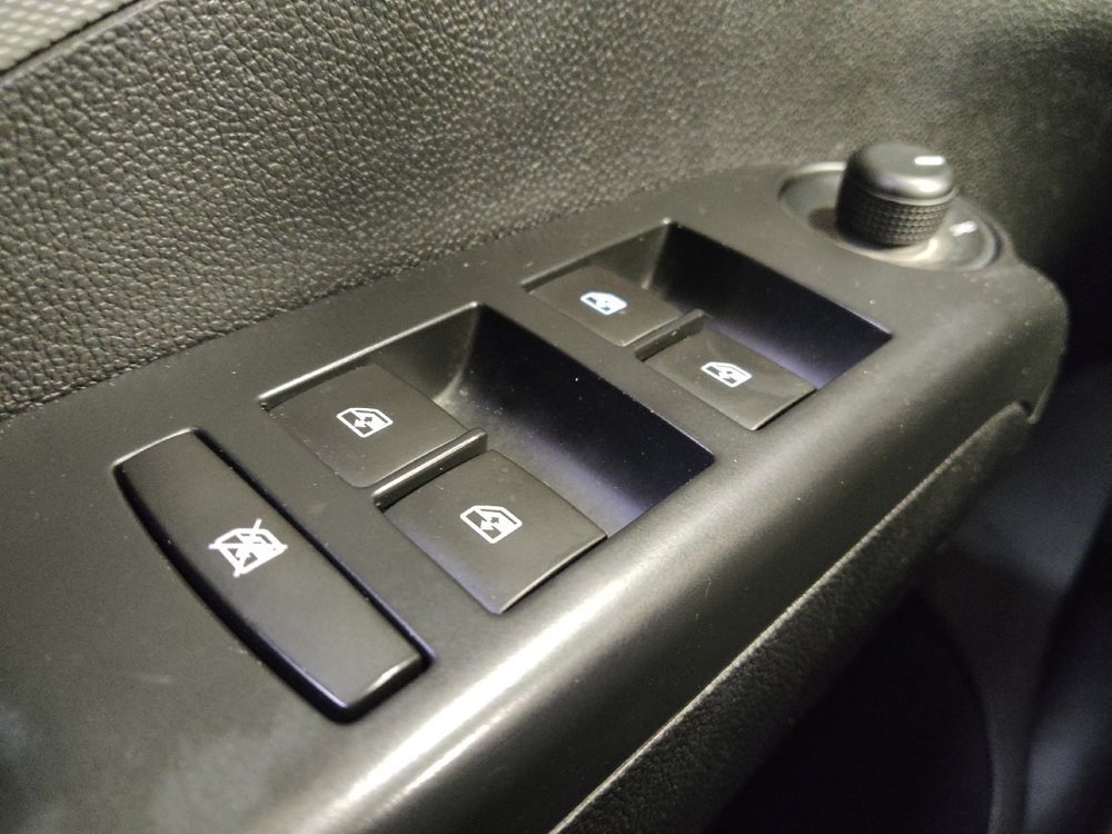 Used 2016 Chevrolet Sonic LT FWD image 27