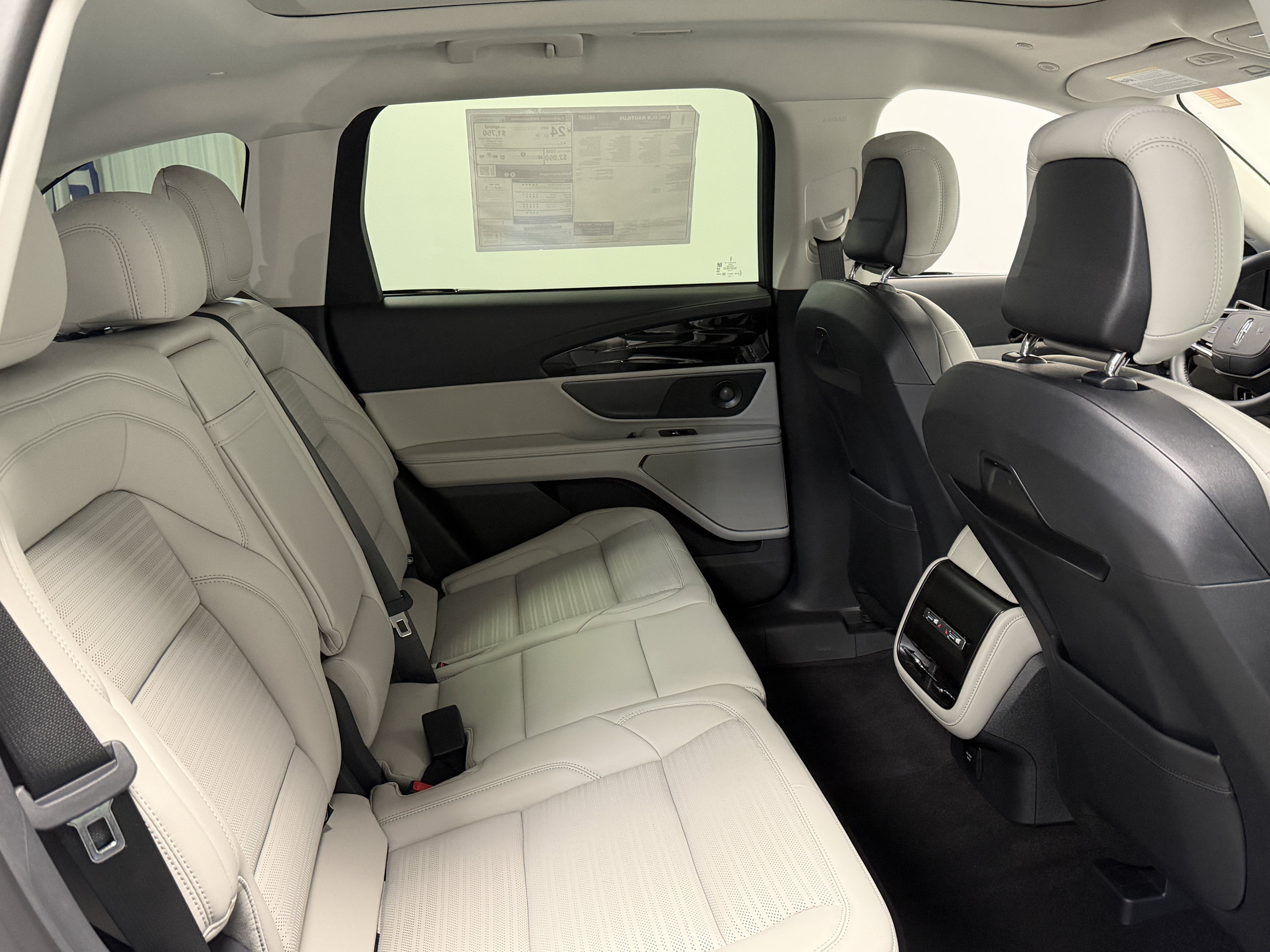 New 2026 Lincoln Nautilus Reserve AWD/4WD image 23
