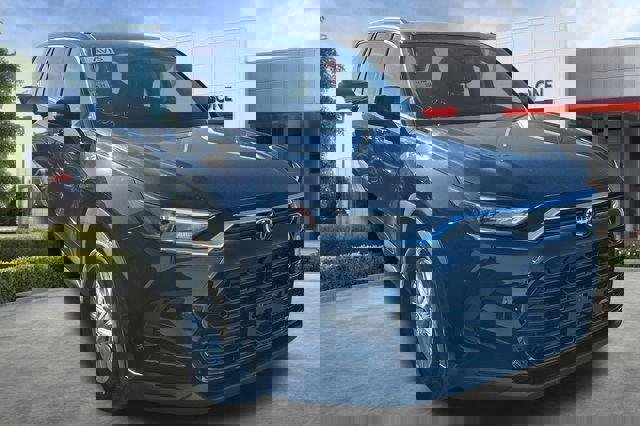 Used 2025 Toyota Grand Highlander AWD image 3