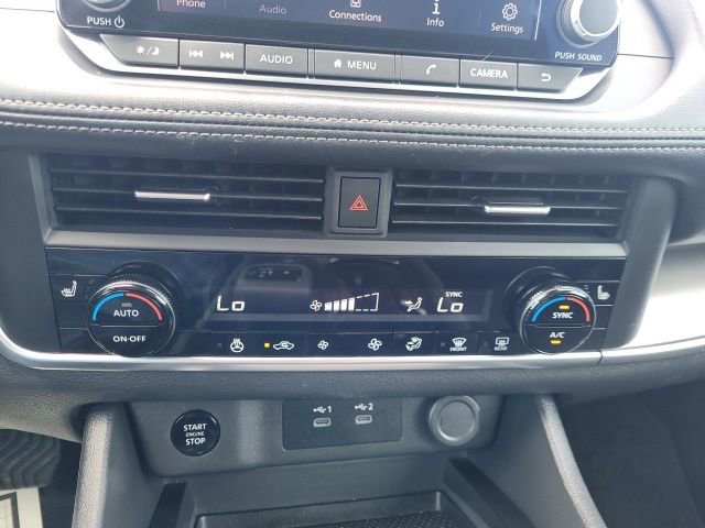 Certified 2024 Nissan Rogue SV w/ SV Premium Package FWD image 18