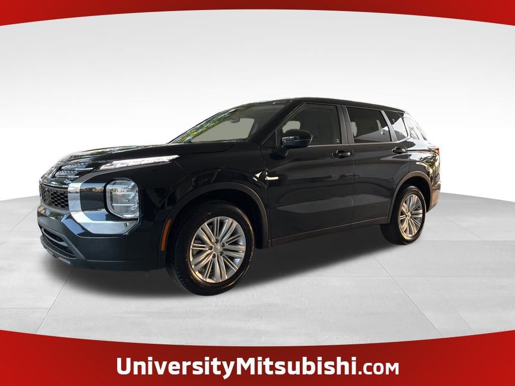 Used 2024 Mitsubishi Outlander ES