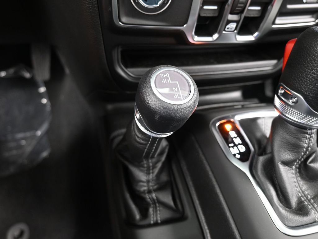 Used 2025 Jeep Gladiator Sport image 20