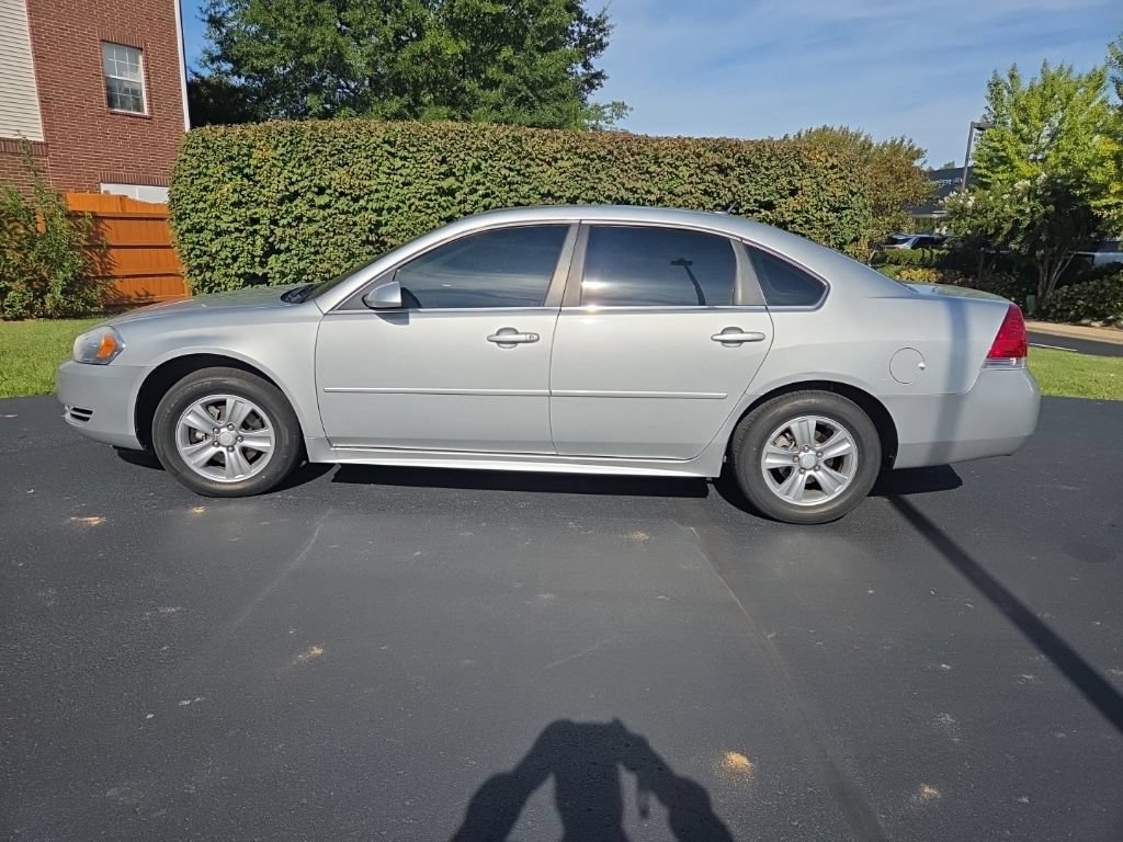 Used 2013 Chevrolet Impala LS FWD image 2