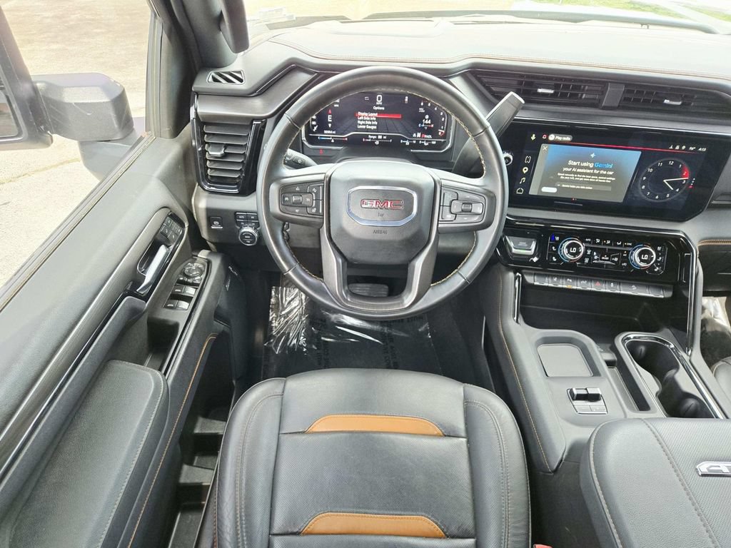 Used 2025 GMC Sierra 2500 AT4 w/ AT4 Premium Plus Package AWD/4WD image 11