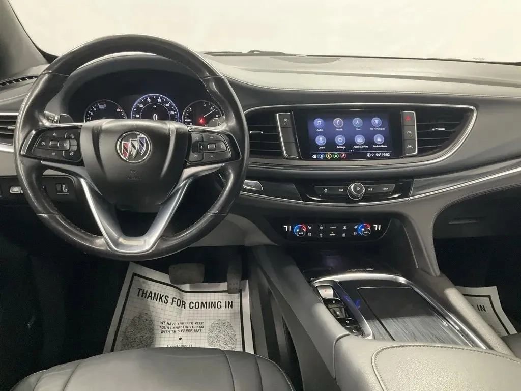 Used 2024 Buick Enclave Premium image 25