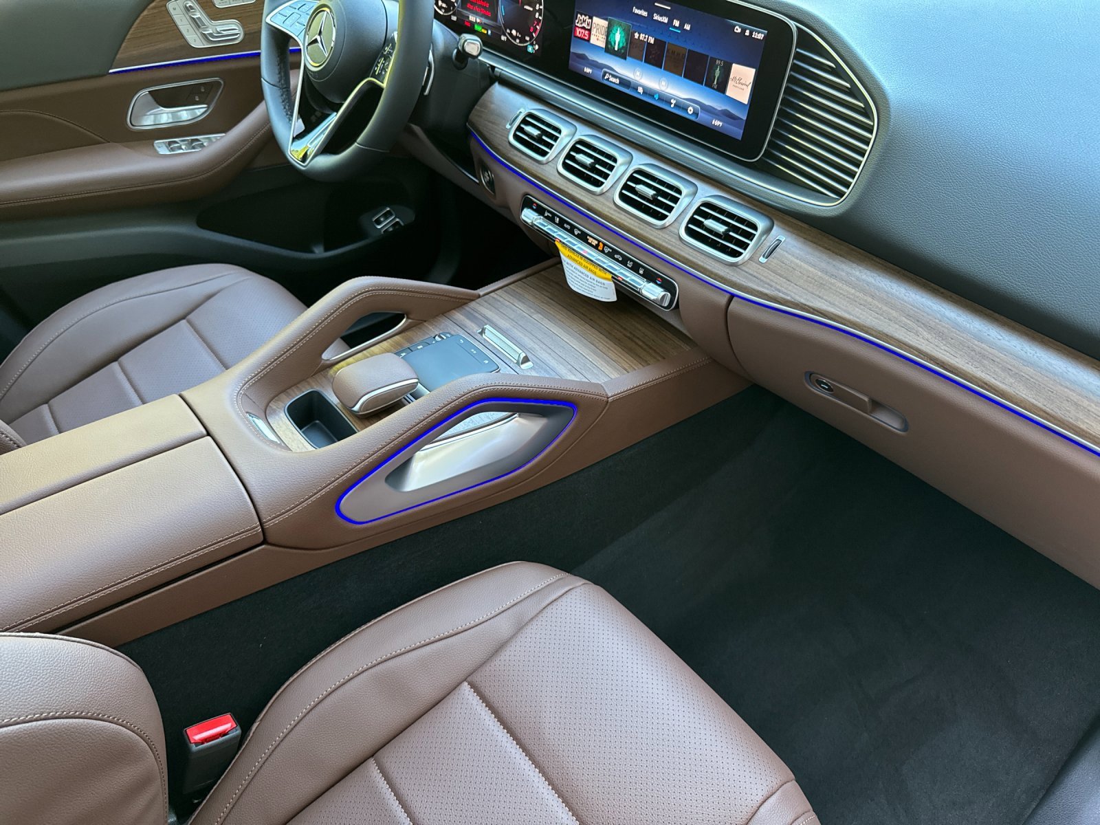 New 2026 Mercedes-Benz GLE 450e 4MATIC image 16