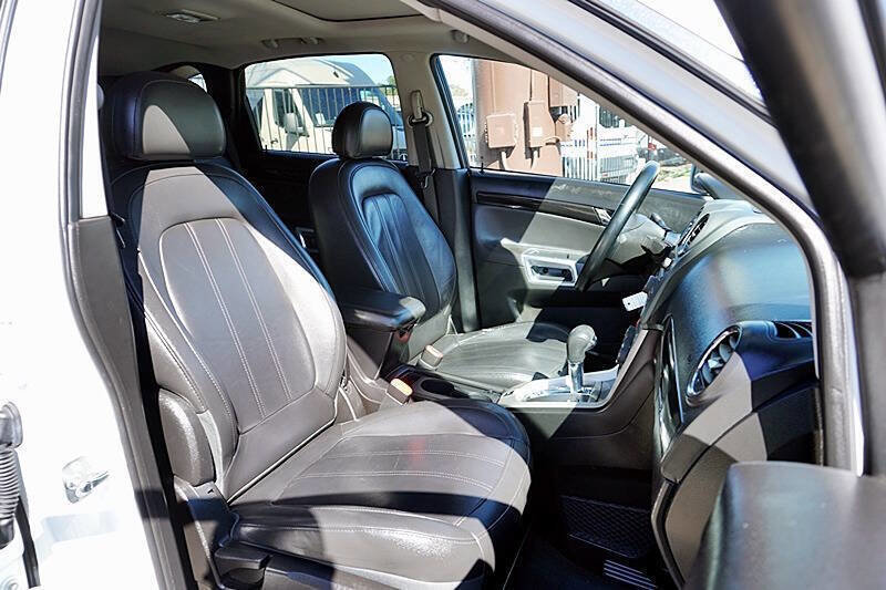 Used 2013 Chevrolet Captiva Sport LTZ FWD image 13
