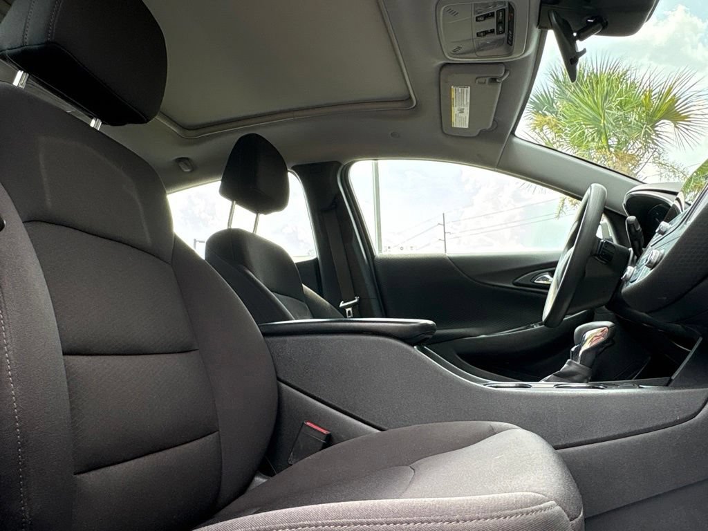 Used 2023 Chevrolet Malibu LT FWD image 30