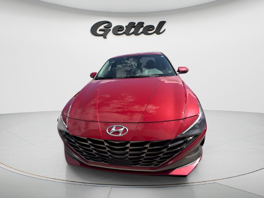 Used 2021 Hyundai Elantra SEL w/ Convenience + Premium Package FWD image 2