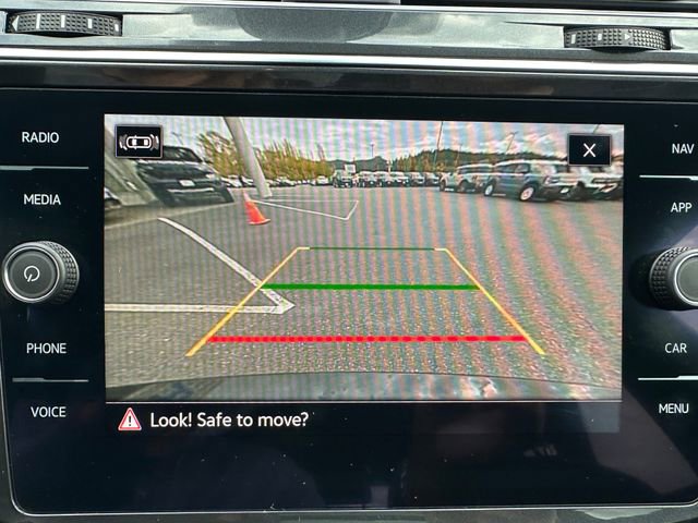 Used 2022 Volkswagen Tiguan SEL R-Line image 16