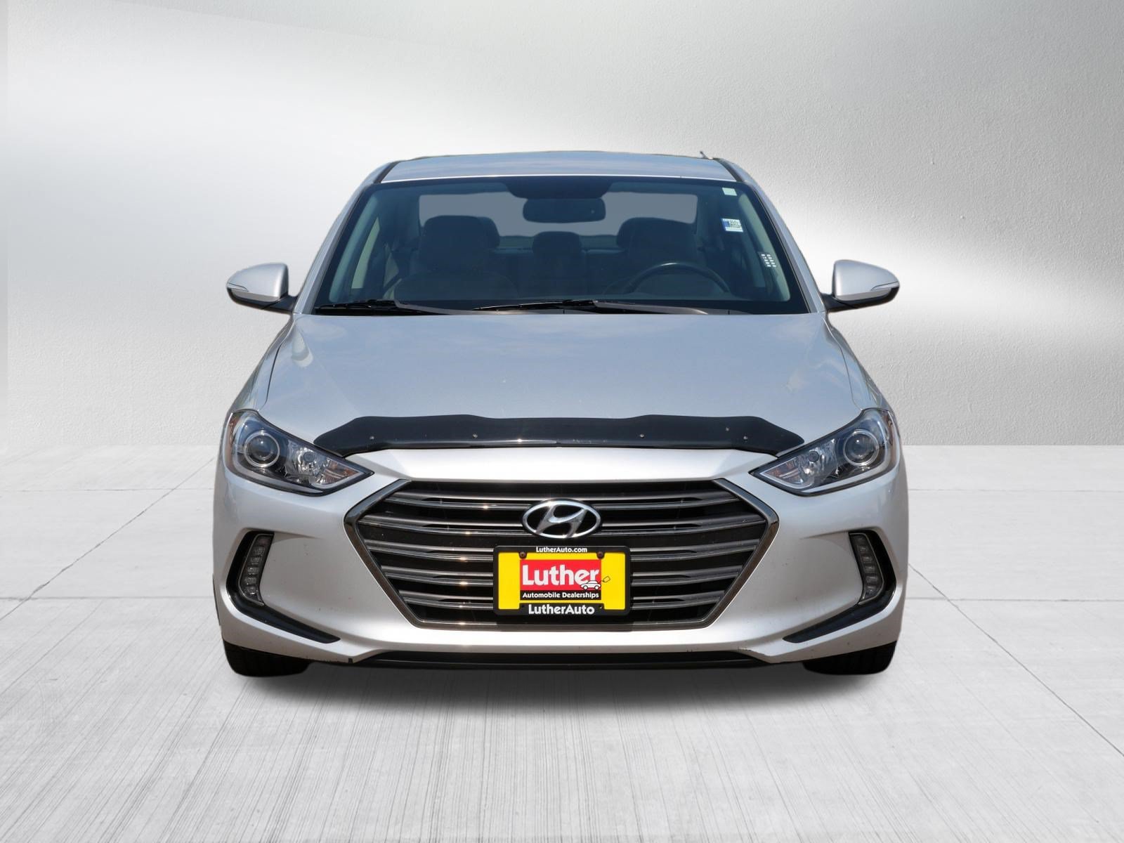 Used 2017 Hyundai Elantra Limited FWD image 2