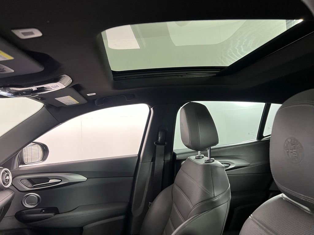 Used 2024 Alfa Romeo Tonale Veloce image 25