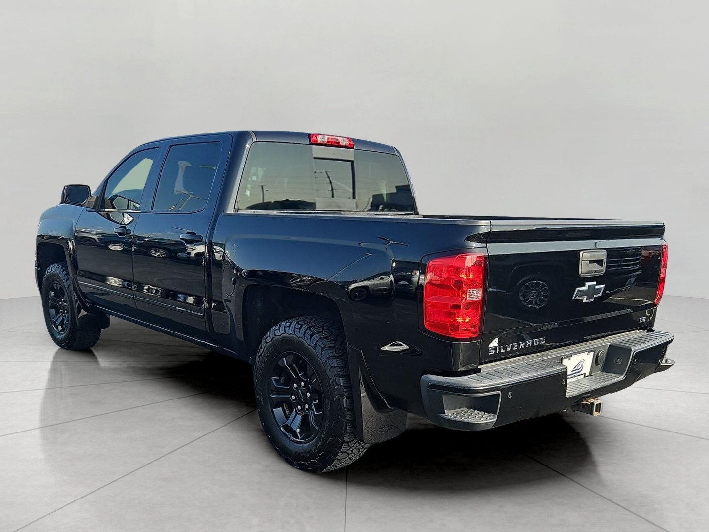 Used 2015 Chevrolet Silverado 1500 LTZ Z71 w/ Midnight Edition AWD/4WD image 6