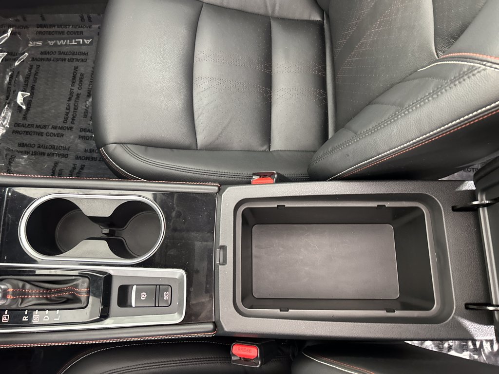Used 2023 Nissan Altima 2.0 SR FWD image 16