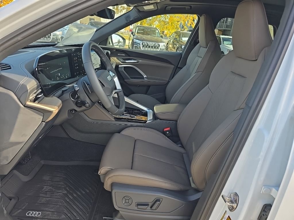 New 2025 Audi Q5 Premium Plus image 9